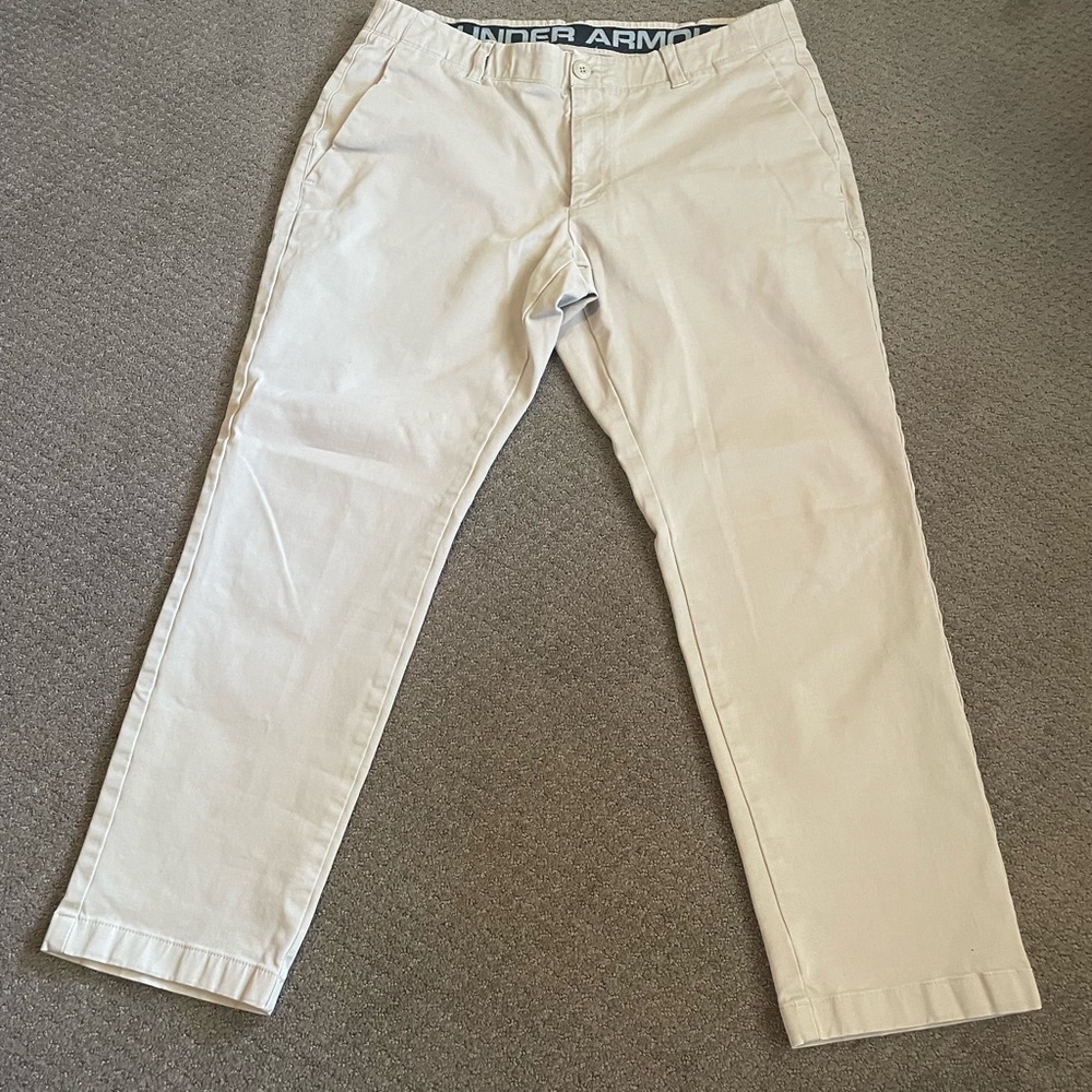 Under Armour Straight Leg Pants
$36.00